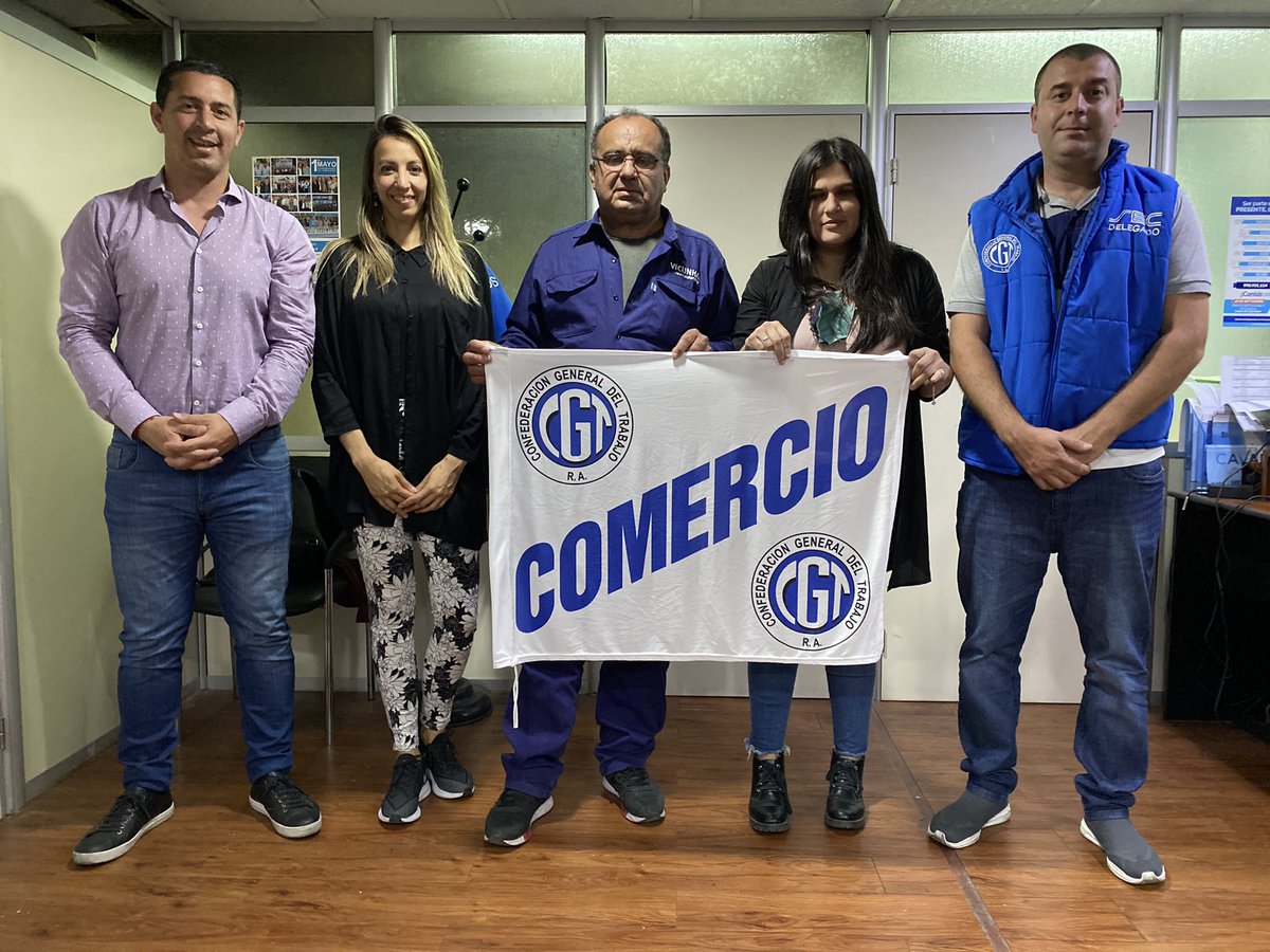 Gracias compañeros y compañeras de Vicunha por elegirnos y apostar a nuestra Juventud qué día a día trabaja y deja el corazón para seguir fortaleciendo nuestro Sindicato. #SoyComercio #SoySec #SoyAzul 

<a href="/CarlosPerezSEC/">Carlos Pérez</a> <a href="/Cavalieri_SEC/">Armando Cavalieri</a>