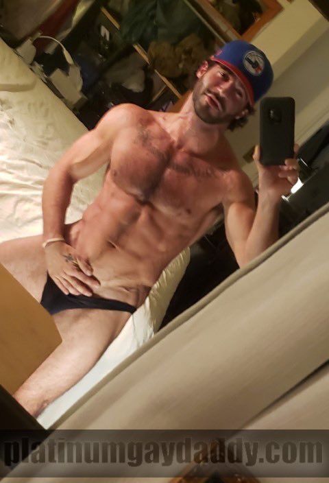 Adonis Lounge tweet media