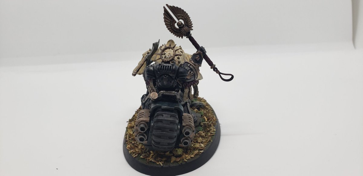 NatesPaints's tweet photo. "Remember brothers. Non Inimicus, Tantum Venari! No enemies, Only Prey!"

My bike chaplain is finally done meaning I've now got a fighting force! More characters to come

#Warmongers #warhammercommunity #warhammer40k #paintingwarhammer https://t.co/JZcva1W9zD