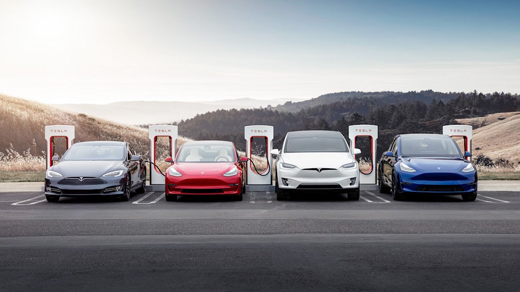 RussellAbramsF's tweet photo. Tesla now has 3,254 Supercharger stations and 29,281 Supercharger connectors worldwide. That's a 49% increase year-over-year.

#RussellAbrams #Tesla #ElonMusk https://t.co/Xnj0h0GYLS