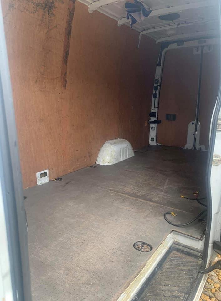 barndominium_us's tweet photo. Before                                      After https://t.co/0hPtxVq3JT
