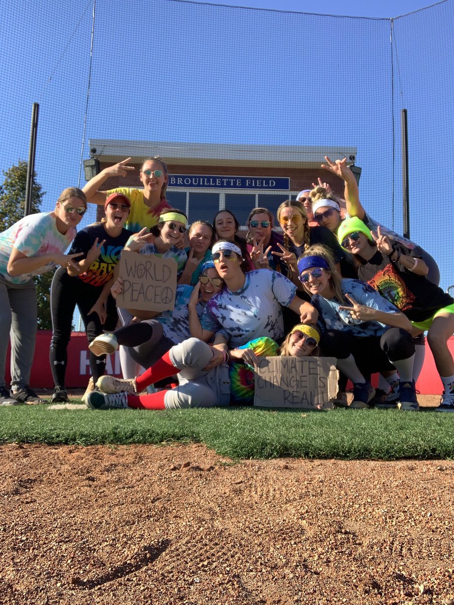 Hanover College Softball tweet media