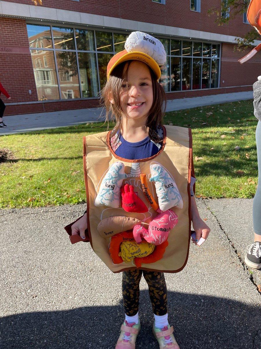 Dr_Willems's tweet photo. Big thank you to @RegisCollege_MA faculty, students and Children's Center who set up a fun event this morning for our youngest students. I know my 4 yr old had a blast learning about organs and more in celebration of STEM week. #STEMeducation https://t.co/gH1geRZqdM