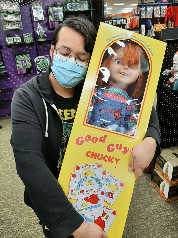 CSGaymer's tweet photo. "You just can't keep a good guy down."🙃🔪

#chucky #goodguydoll #bestfriends https://t.co/0yLXmPDmZU