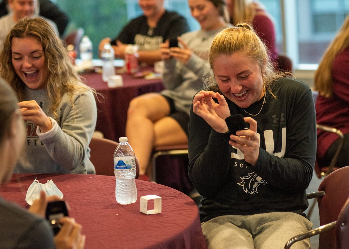 SIU_Softball's tweet photo. The smiles say it all. 

🔜Run it back https://t.co/VYcYmZoyal