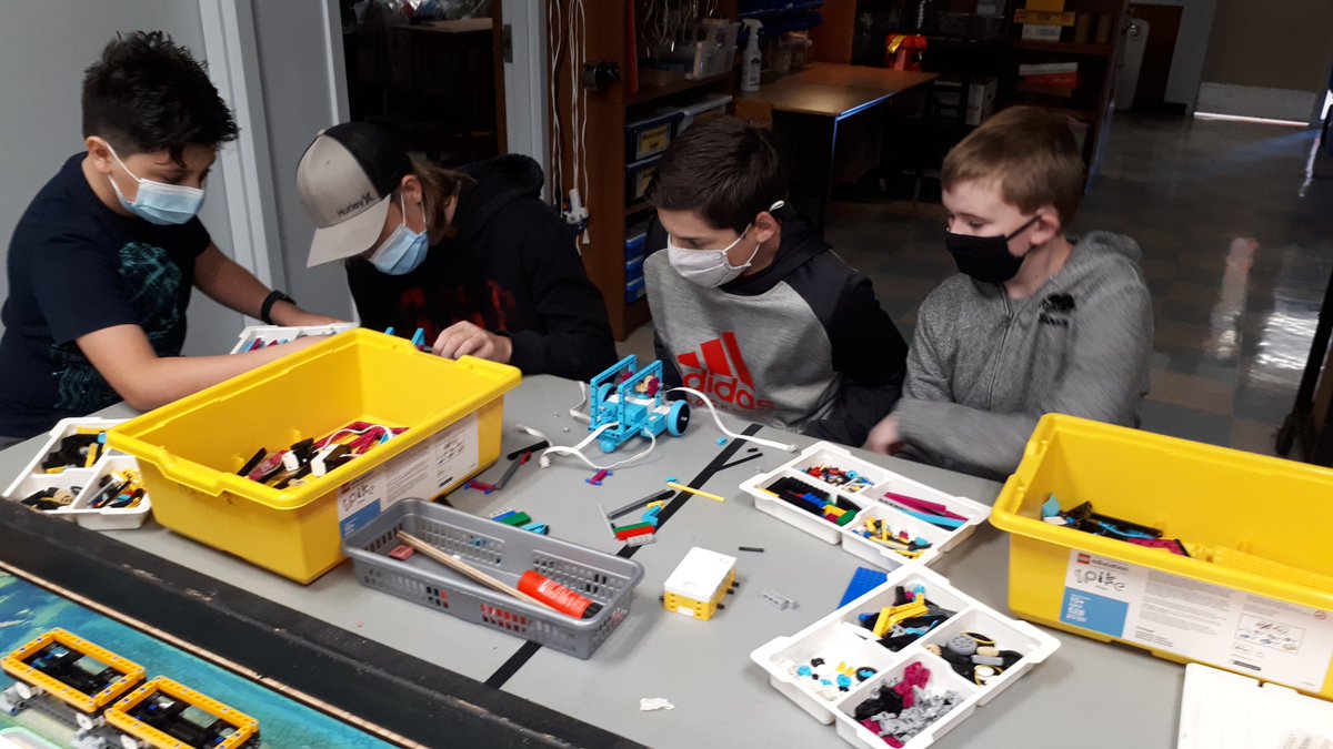 ChuckStoffle's tweet photo. Our #Robohawk @firstlegoleague team decided to redesign their main attachment on the robot. Meant a considerable amount of deliberation and #teamwork. Hopefully we'll get to see it work tomorrow. #hawksmakerspace @HetheringtonPS https://t.co/q7mGHUivO5