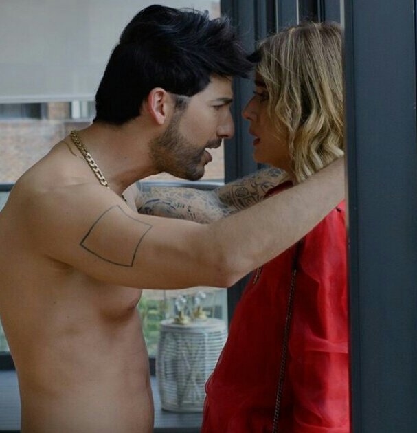 serpelisconflow's tweet photo. Saber que veremos estas escenas ICONICAS en HD, me da una dicha TREMENDA #LaReinaDelFlow2 https://t.co/DKvYdLWK9P
