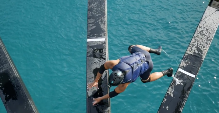 TheAllanAguirre's tweet photo. Josh really be tall for no reason. This man is 6'2 and could have walked/hopped off across half the beams for this daily challenge. 

Instead, he Goofs it up on a small jump and falls immediately. 

#TheChallenge37   #TheChallenge https://t.co/dcKRr8IMsA
