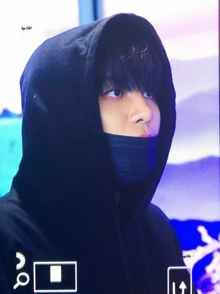 ؘ (@cjongholooks) on Twitter photo 