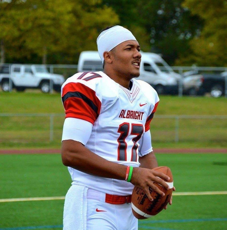 jetsweep33's tweet photo. This kid was the first Quarterback to Lead West Broward High to a winning record and playoff birth. Love you man and I will miss you. A true leader on the field and classroom. Long live Gyree Durant #myquarterback #restinpeace #Westbrowardfootball https://t.co/QuMg1jIl4L
