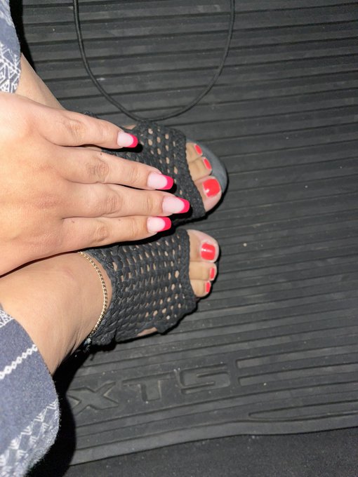 Watch Kylie Fae!! 🥰🥰's leaked NSFW photo on TwXstars