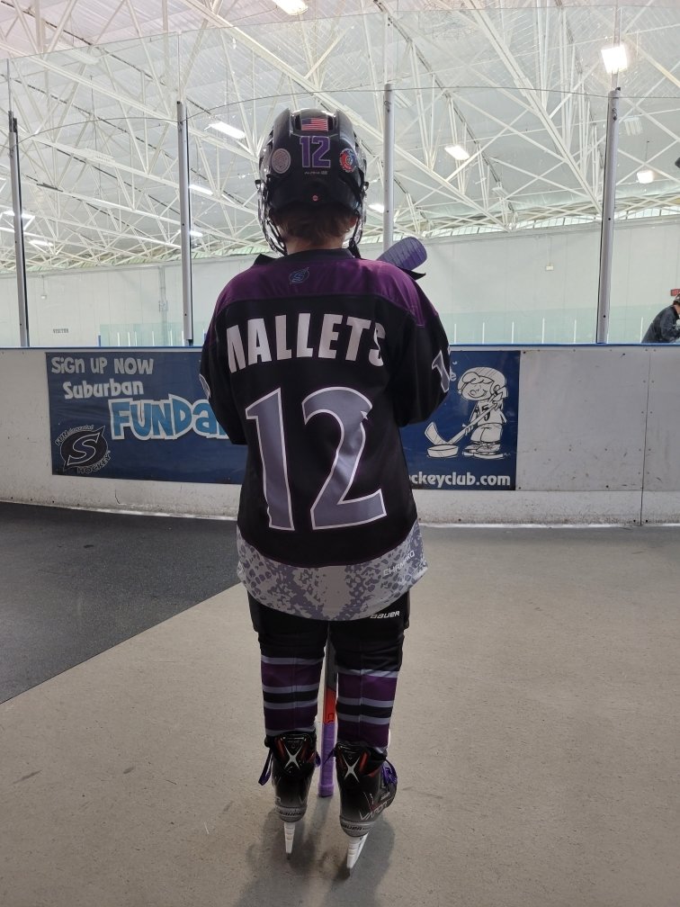 JeffMallets's tweet photo. @SMUMensHockey @KarlDurham8 @jakedurham_12 @SMUHuskies @UPEIMHockey We sure miss seeing Jake play. Hope he is doing well! #OakleyMallets12 https://t.co/qeiic9iATD