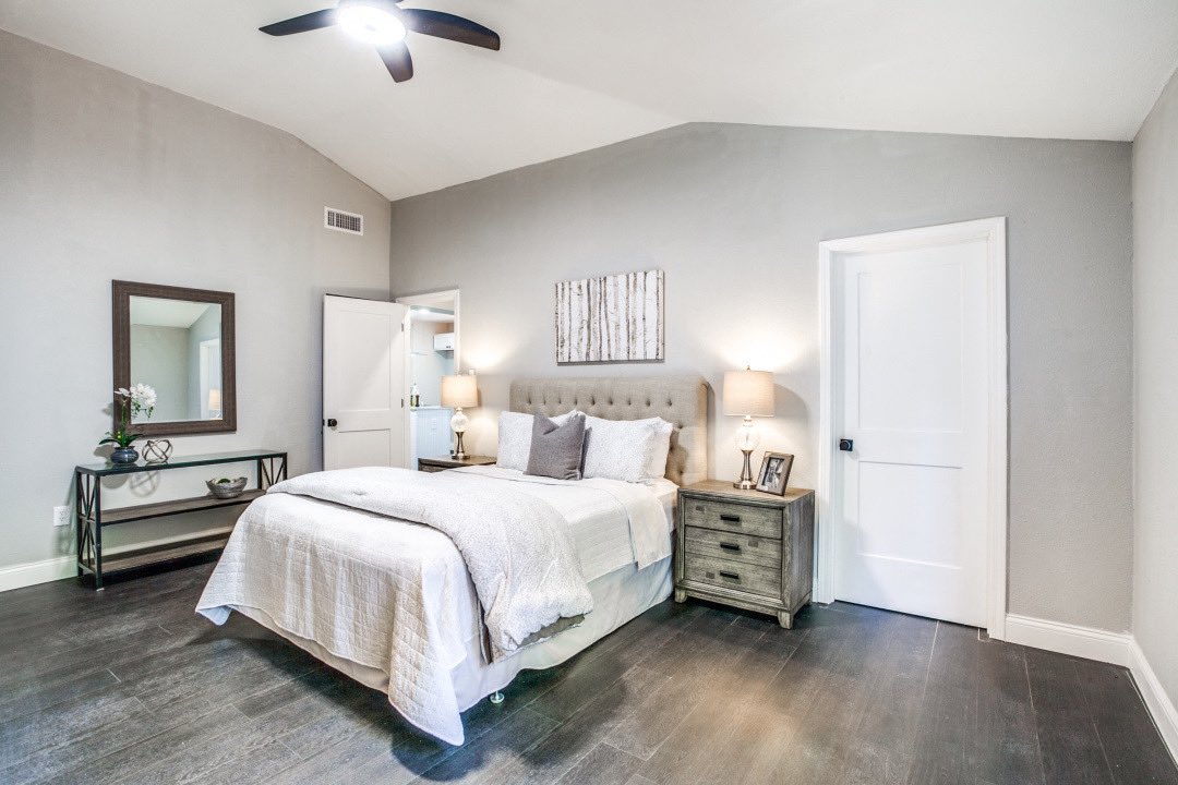 Deontae_I's tweet photo. After!! 🍋

My rehab property is now on the market! 

List Price: $350,000 
4 bedroom 2 bathroom 
1843 sqft 

Head over to my IG @deontae.ingram to see more before pictures and the after video of my rehab! 💋 https://t.co/QUEWKyfnIX