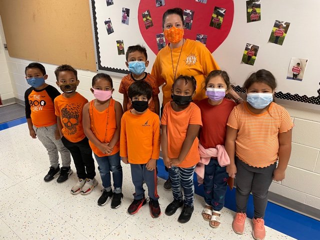 SCEBulldogs's tweet image. Can't stop, won't stop! #CCSUnity is non-stop at SCE! #theheartofCCS #theheartofSCE