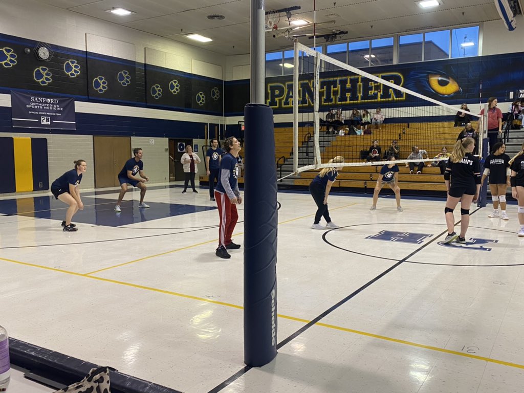 kasharping's tweet photo. An intense volleyball match for bragging rights between PHMS students vs. staff. @PanthersSF @SfsdInTheMiddle #pantherpride 💛💙 https://t.co/lQgKNszwCZ
