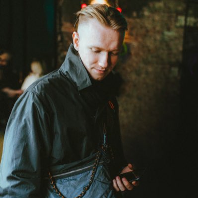 Что не могу себе позволить в Инстаграм, позволяю здесь. <a href="/gene138/">Snowflake Gene ❄️</a> сердешно благодарю за мотивацию поставить Твитер, все лайки мира твои.