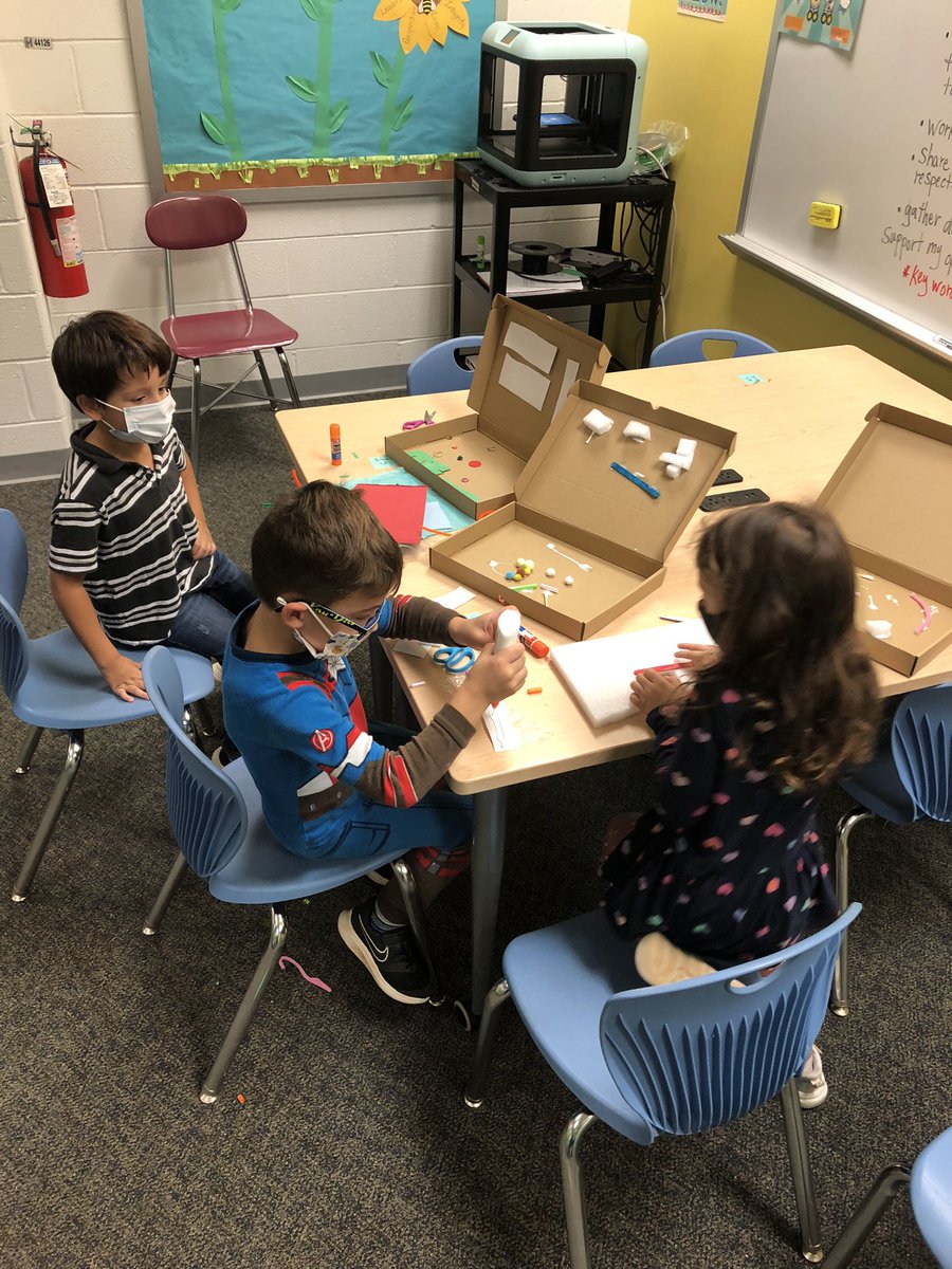 SpinasStars's tweet photo. Wonderful end to our Properties unit with Mrs. Knox-Ingle!  Sorting objects by their properties and then creating a landscape! @Megabit16 @WCPSSElemScie @MiddleCreekES https://t.co/nvGiFc8z4Z