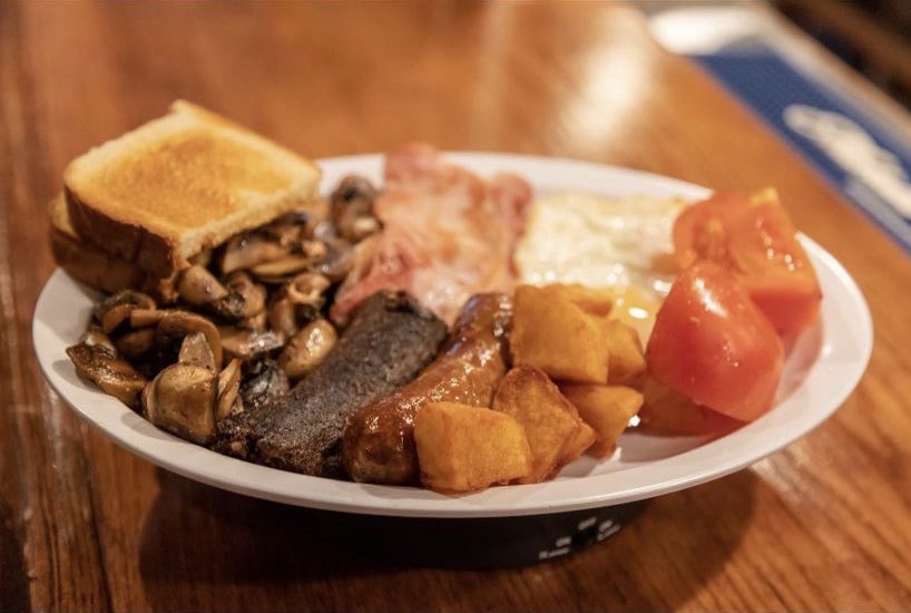 thepickwickspub's tweet photo. The Full Monty- its not just for breakfast. Try it with a Bloody Mary https://t.co/4R4DyGcO9E