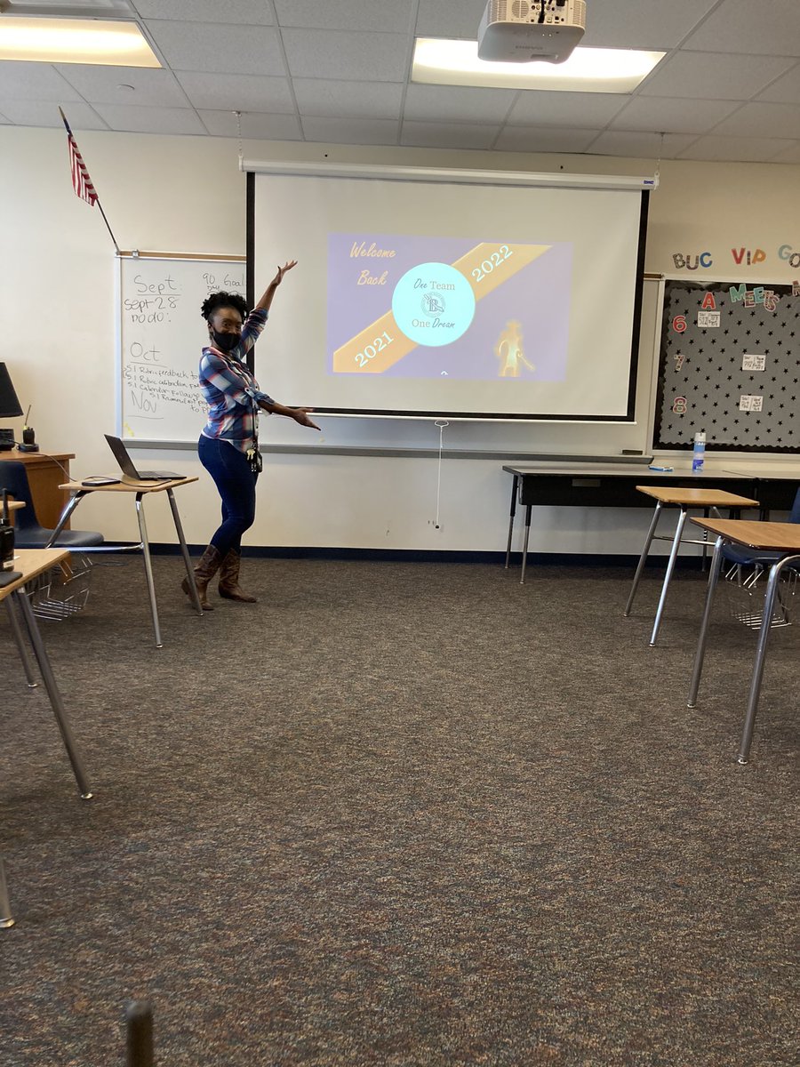 BaileyMSBucs's tweet image. It was western day, and data chat day. So...our teachers did their data chats with boots on the ground. #oneteamonedream #datachat