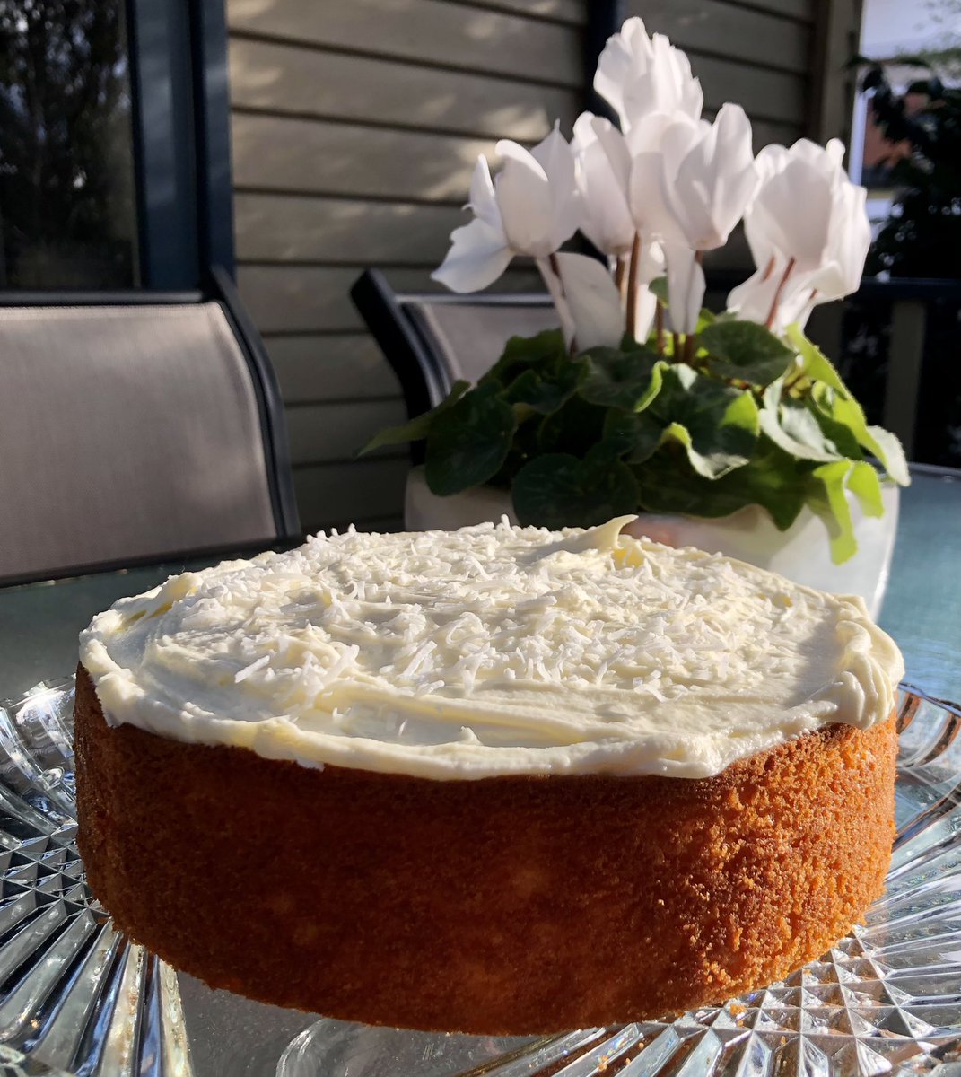 Bon Appétit! Lemon Yogurt Cake