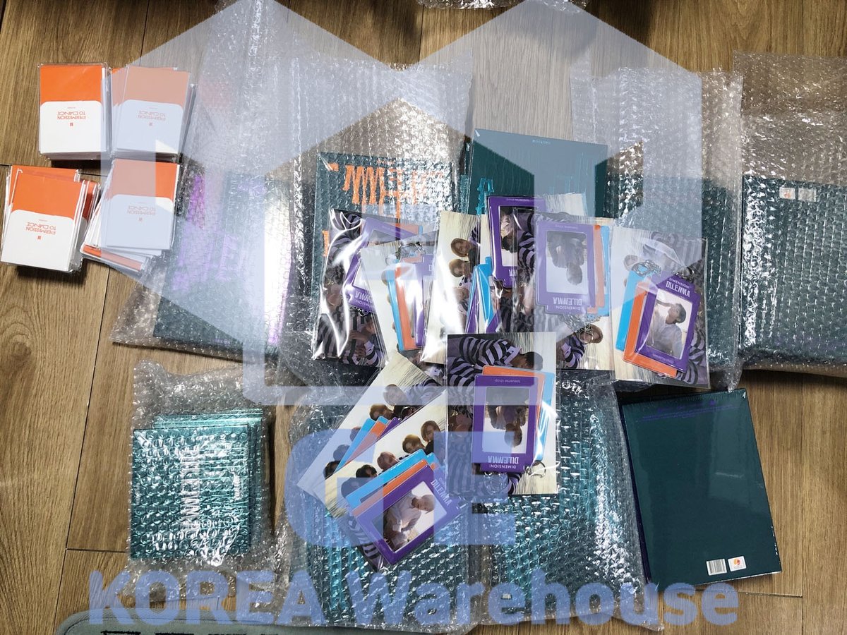GEwarehouse's tweet photo. This time, customer who purchased ENHYPEN's dilemma album. We will pack carefully so that we can go safely to our customers.🥰
#Koreawerehouse #koreaAdress #koreasupplies #koreasupplier #warehouseagent #Warehouskorea
#GEwarehouse #KpopAgent https://t.co/QtwRxGmHZs