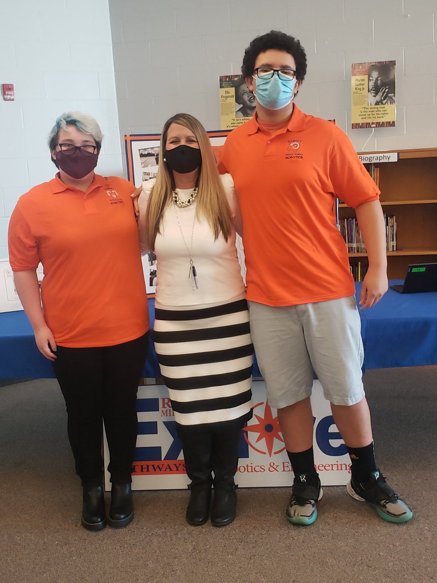 ExploreRamsey's tweet photo. What a great day for our Explore students and staff!  We could not be prouder of the work done so far by both. Our Pathways were excited to showoff their hardwork. @RamseyPrincipal @RamseyMS_JCPS @AcademiesofLou @JCPSAsstSuptMS https://t.co/bh19VDLlLJ