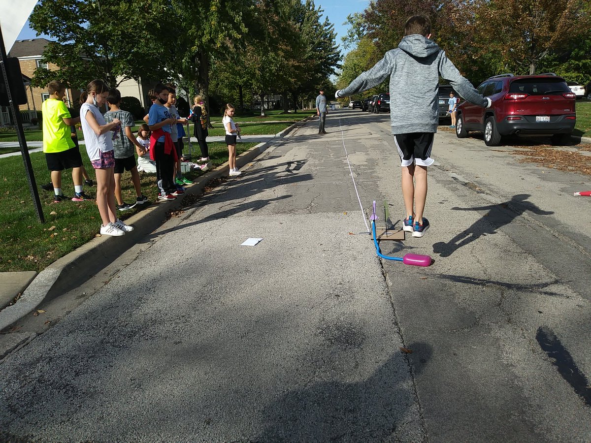 LisaSwanson101's tweet photo. First class of 5th graders launched their rockets today. Current record to beat 118.5'! 😮 Pretty impressive for supplies that included only paper and tape! #StompRocket #laidlaw101 #wsd101 @MrCB101 https://t.co/WzLHKPE051