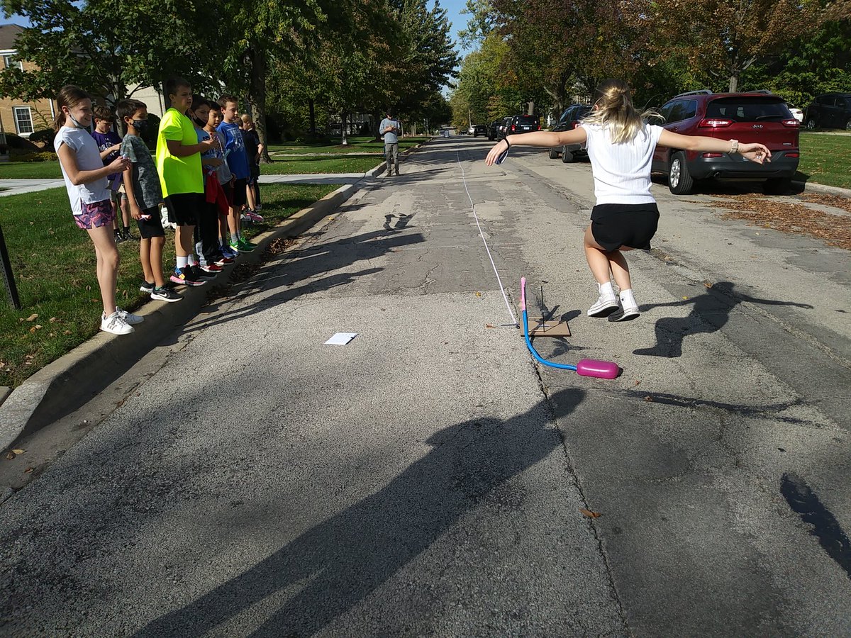 LisaSwanson101's tweet photo. First class of 5th graders launched their rockets today. Current record to beat 118.5'! 😮 Pretty impressive for supplies that included only paper and tape! #StompRocket #laidlaw101 #wsd101 @MrCB101 https://t.co/WzLHKPE051