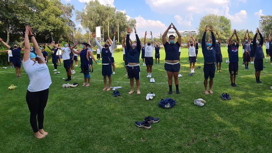 maximoavance's tweet photo. EL DATO I Los @PumasCU_fba integraron a su programa de entrenamiento la práctica de Yoga la cual es impartida por la Asociación Deportiva de Yoga de la UNAM. Además de concentración y disminuir el estrés pretenden mejorar su capacidad pulmonar https://t.co/c4rSlz9Ywd