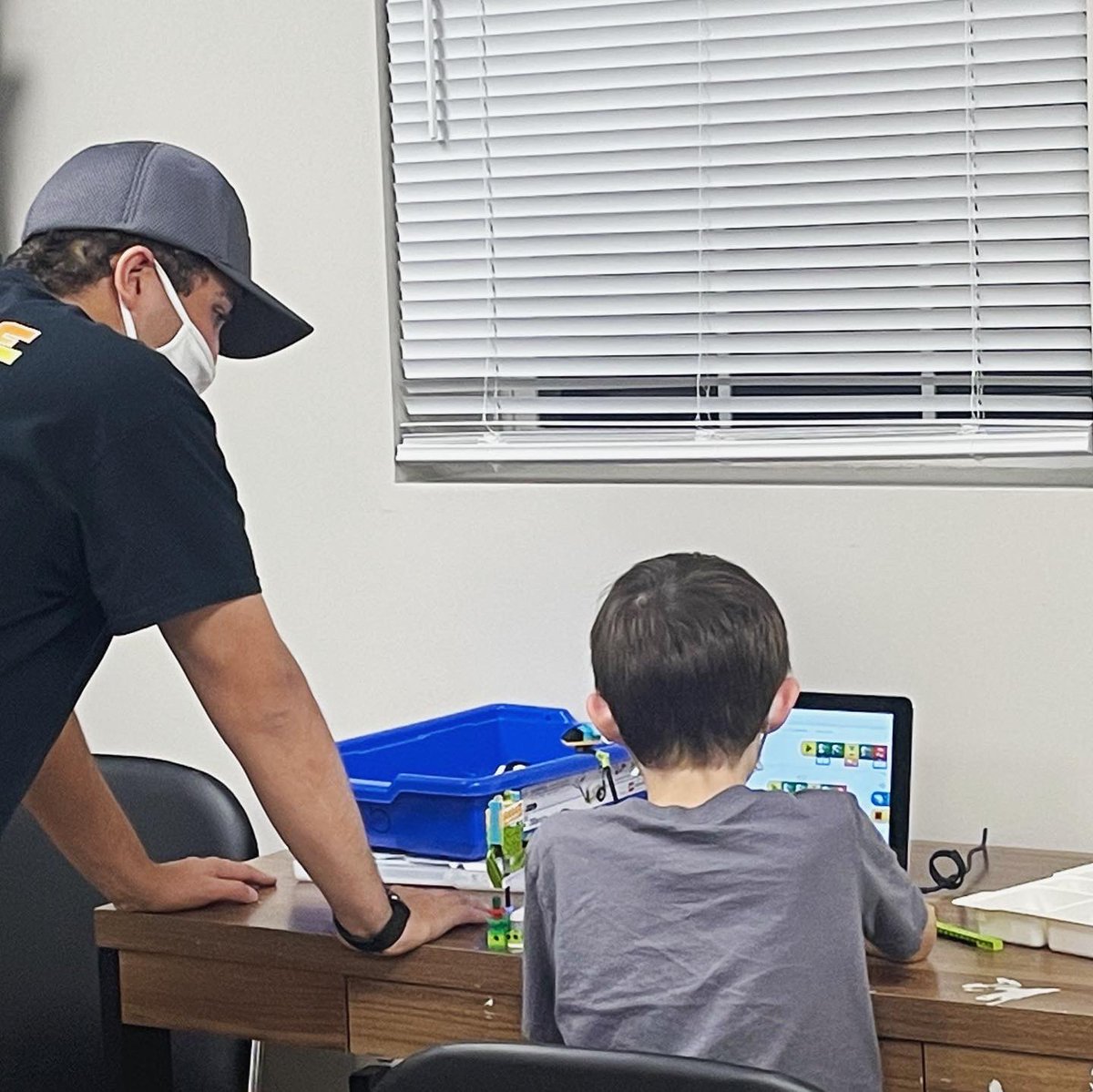 Teaching the Little Enforcers! 🤖

Captain Kyle spent some time assisting a STEM class located at EHTPAL! Interested in taking a class? Visit ehtpal.org for more info!

#stem #robotics #helpingothers #community #omgrobots #robots #fun #engineering