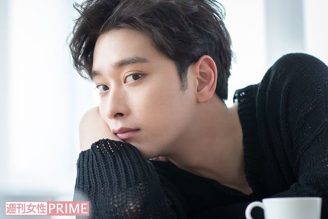 chominty_'s tweet photo. need to post these photos to make myself stay on Chansung’s lane 😂 https://t.co/kdmOa5YFhf
