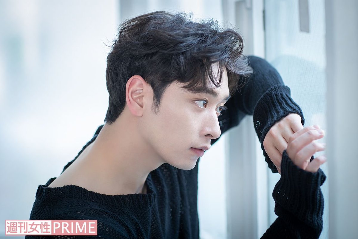 chominty_'s tweet photo. need to post these photos to make myself stay on Chansung’s lane 😂 https://t.co/kdmOa5YFhf
