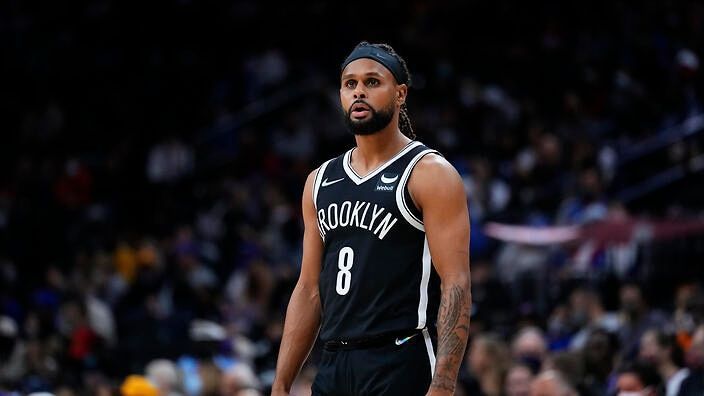 ndnsports's tweet photo. Patty Mills (Muralag/Nyunga) has shot out of the gate in his first game with the Brooklyn Nets, equaling the record for the most three-pointers in a debut game.
#IndigenousAthlete #Muralag #Nyunga #NBA #Nets #AUS
https://t.co/pAzyN2O1EI https://t.co/ILuk94ucxL