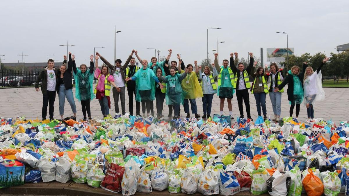 It's been a while!!! We will be at Celtic Park on Saturday before kick off for the food collection. The support we have received at past collections has been phenomenal. Please support if you are can 💚
<a href="/FoundationCFC/">Celtic FC Foundation</a> @IVsneg <a href="/Glasgow_Live/">Glasgow Live</a> <a href="/Glasgow_Times/">Glasgow Times</a> @TrussellTrust