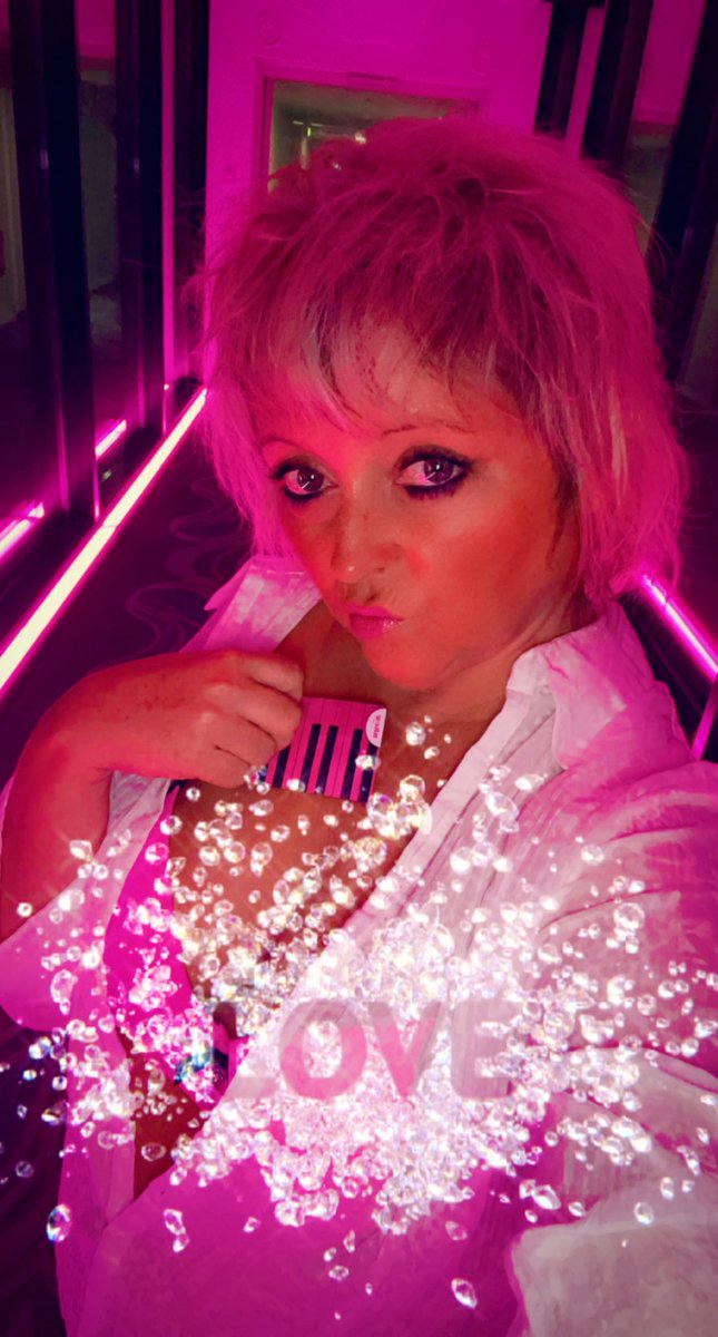 boesenetti's tweet photo. #nhowhotel #nhow #nhowberlin #pink #berlin https://t.co/oNs8gCXnus