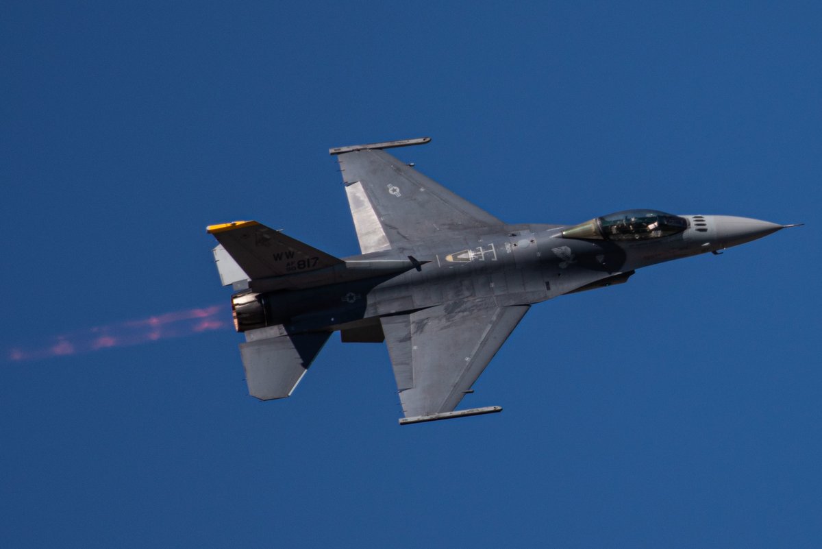 The PACAF F-16 Demonstration Team had an opportunity to showcase the power and maneuverability of our #F16 Fighting Falcon to over 290,000 visitors displaying our continued pledge to protect and defend U.S. interests in the Indo-pacific region.

#usairforce