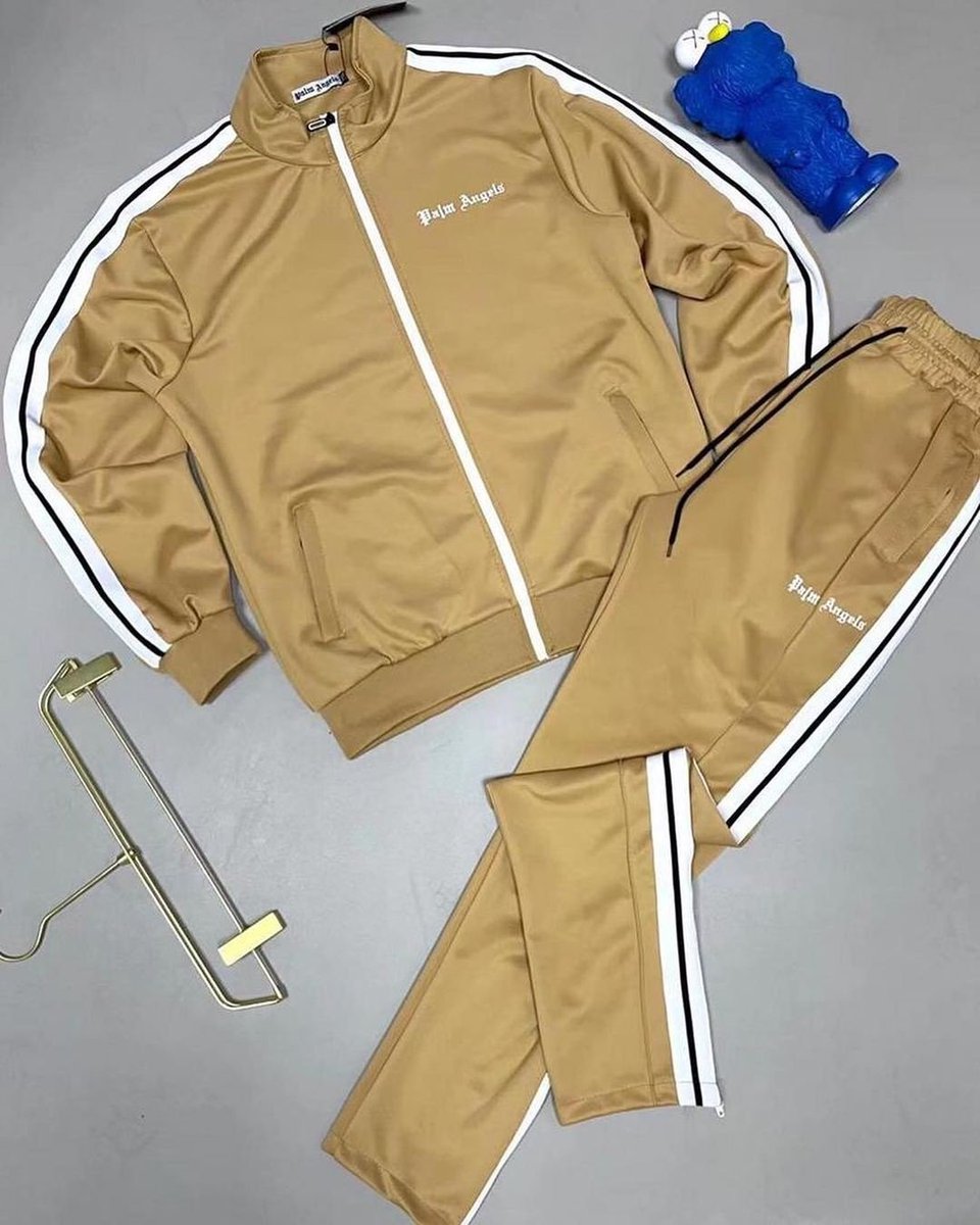 Mr_AC_Cool's tweet photo. 55K each sizes from S - XXL 

RT RT https://t.co/geLXCS3IjZ