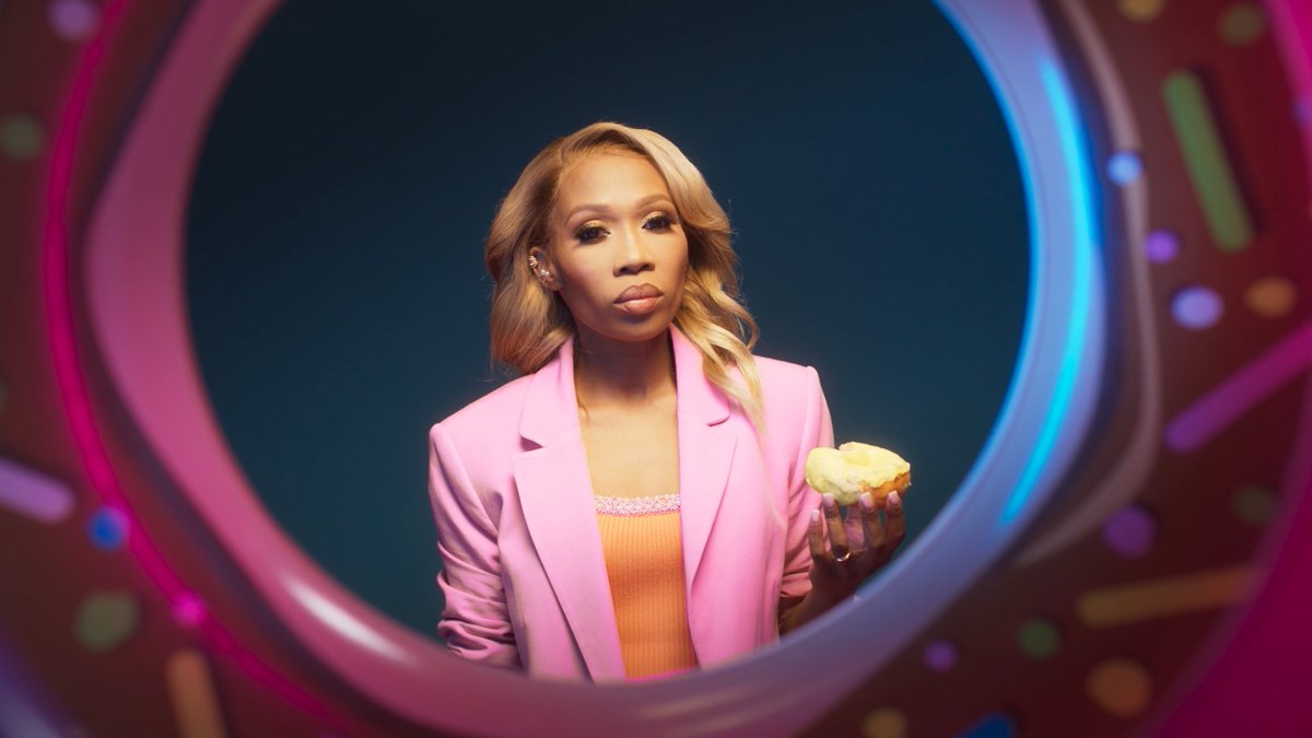 GavinPincusDOP's tweet photo. New Work for @LilLets_SA  and @10thStreetMedia.

@cookeoptics #cookeoptics #thecookelook

https://t.co/IIkxx28NMY https://t.co/1nlCObVuFf
