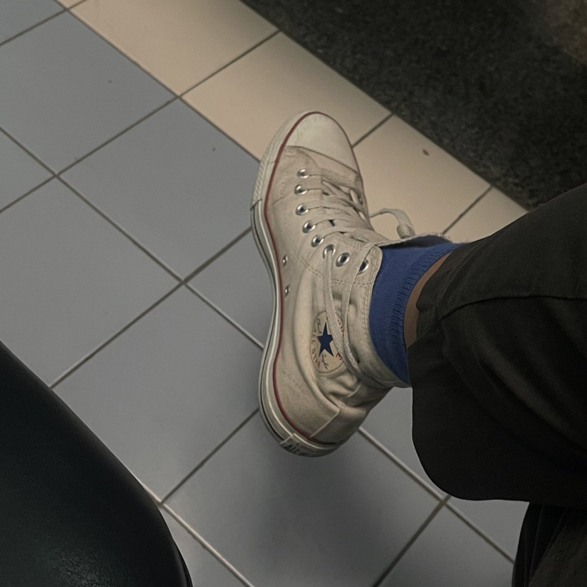 blue—summer tweet media