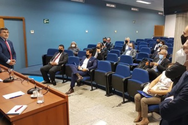 PortalPortuario's tweet photo. Abani se reinventa para mejorar transporte fluvial en Brasil - https://t.co/XODMsQXSpG #Brasil #Abani #Antaq https://t.co/7vRZAd0mvn