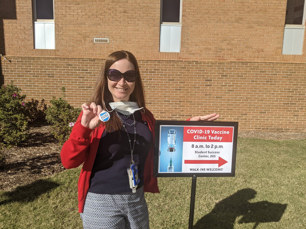 jbhulehan's tweet photo. Level up! Booster: achieved! Thanks to @tctcedu for this on-campus opportunity to stay healthy. Vaccines work and are critical to our ability to stay on campus, providing the face-to-face instruction our students need, want, and deserve. #TCTCStrong https://t.co/Fsbv99IweE