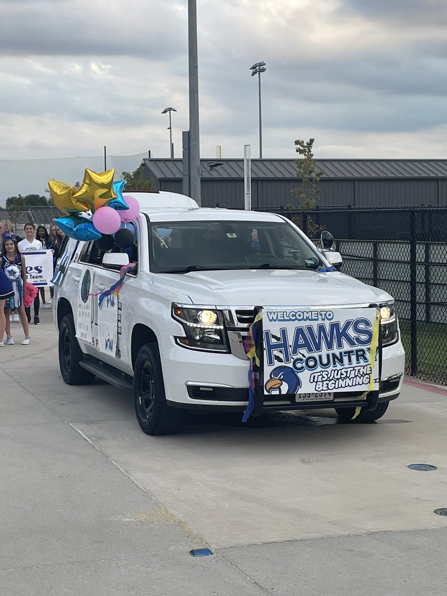 HawksCheer21's tweet photo. So much fun experiencing our first RHHS Hoco event.  Thanks @GDubsMaro and @huntdances for being the chill ones.  💙📣 I’m ready for next year now.  🤣 Well after I eat and ice my back…being hangry and old is real…😬 https://t.co/7SVUdJaYg4