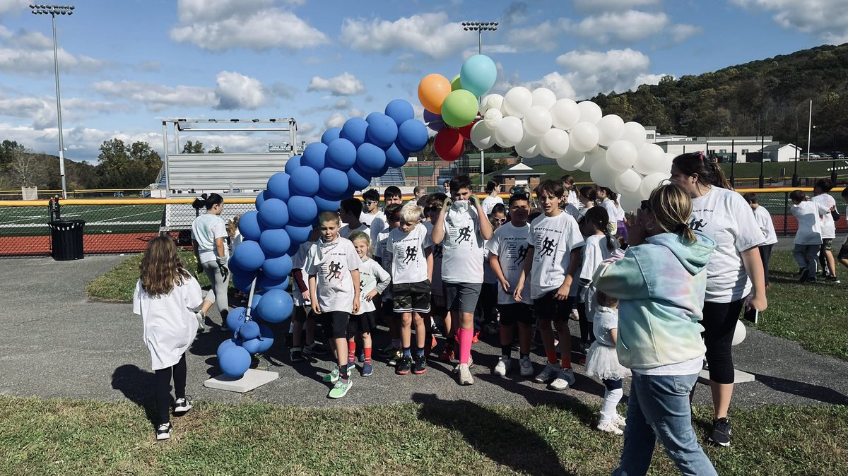 EducationPutnam's tweet photo. Thank you to everyone who supported the 2021 PVEF Color Run. https://t.co/WDdvQaGU9g