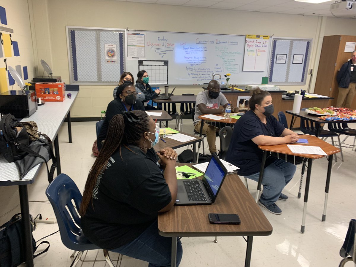 DonaldEducator's tweet photo. Salutations to #BestProgramDirector @EarlieXwilliams for #Innovative #Practices - developing science ISs! #DistrictProtocolsModeled w/ Learning Walks @AldineISD @AISD7_12Science @AldineSTEM @tdavis_aldine @XMRaldine @drgoffney @KatyRoede @WarfordMatt @stredit @NimitzHS_AISD https://t.co/OCqix3SBAB