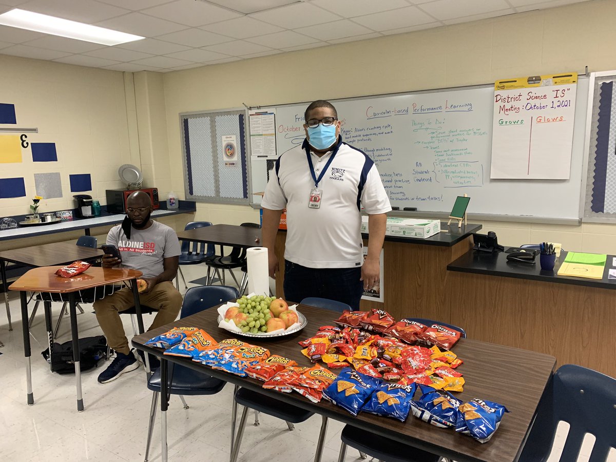DonaldEducator's tweet photo. Salutations to #BestProgramDirector @EarlieXwilliams for #Innovative #Practices - developing science ISs! #DistrictProtocolsModeled w/ Learning Walks @AldineISD @AISD7_12Science @AldineSTEM @tdavis_aldine @XMRaldine @drgoffney @KatyRoede @WarfordMatt @stredit @NimitzHS_AISD https://t.co/OCqix3SBAB