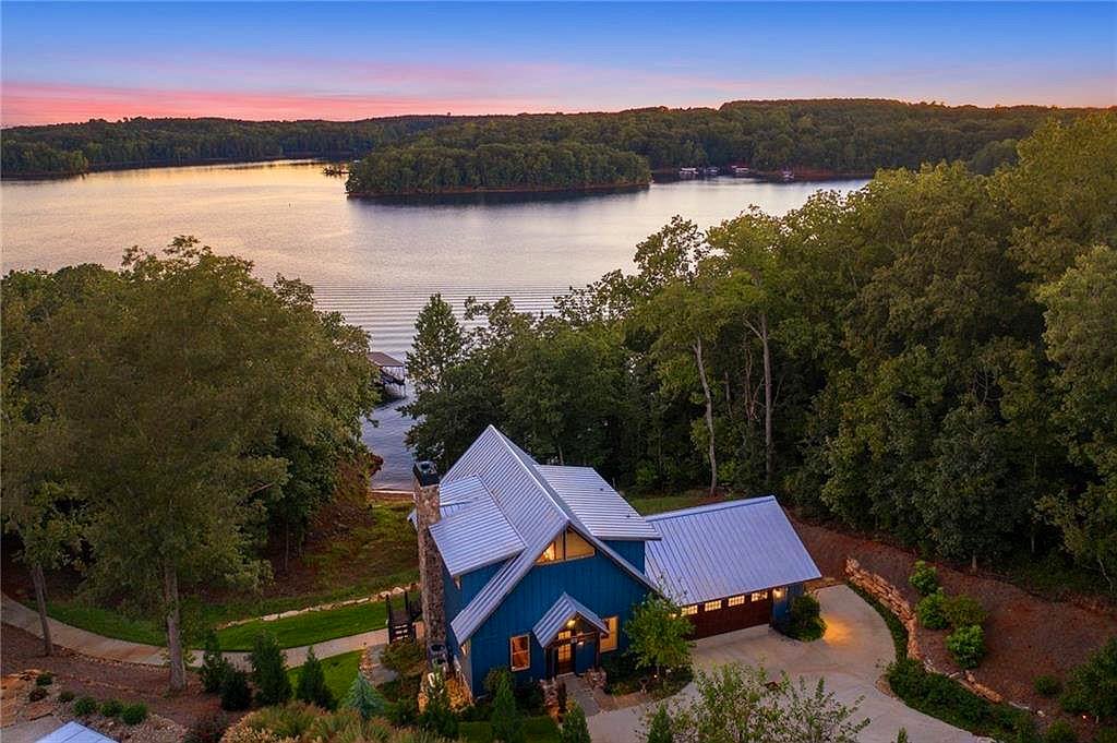 Barndominium & Farmhouses tweet media