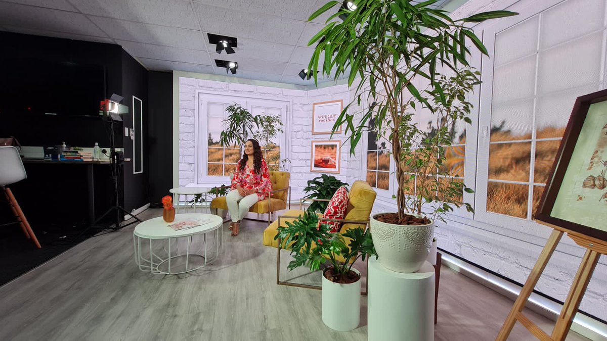 EventcastSa's tweet photo. Annique Rooibos bringing a show stopping look to our studio...
Eventcast turning your event into the perfect place to be! @TraceyLange
#Eventcast #Eventcaststudio #Eventcastsa #Showstopper #Annique #Anniquerooibos #Showstoppinglook #Studio #Perfectplacetobe https://t.co/Jz0qmdatpD