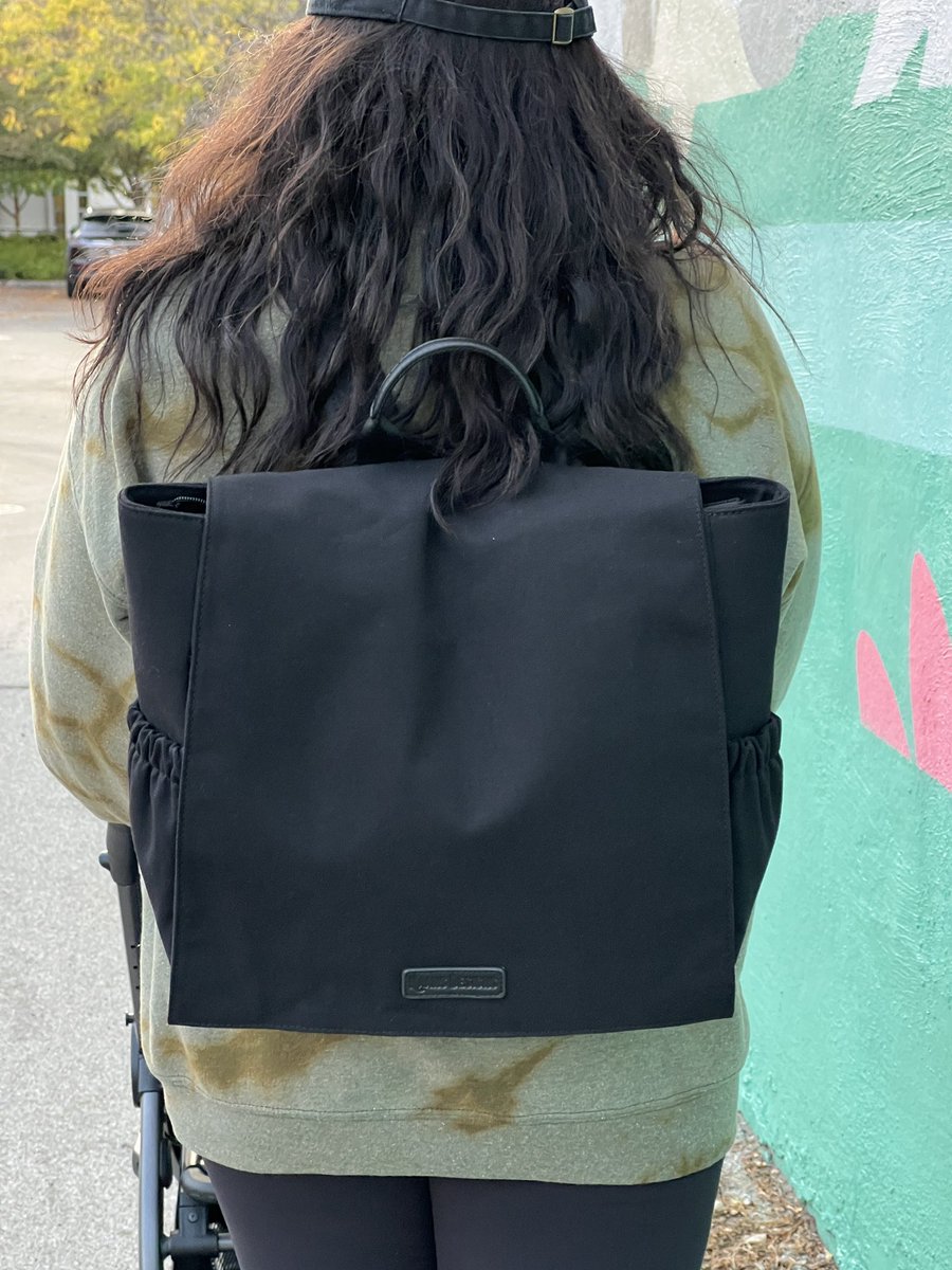 KaAnsDesigns's tweet photo. The Kensley Bag is Live on the Site! 
https://t.co/BFDVEoI70G https://t.co/0VEZUbvN0J
