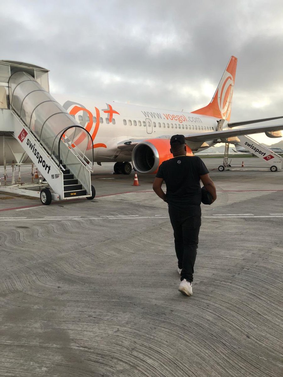 jgoulart99_'s tweet photo. 🌫️🌃✈️ https://t.co/GvQtvrnwUb