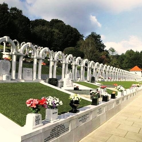 Rhondda_Tunnel's tweet image. Remember Aberfan.🏴󠁧󠁢󠁷󠁬󠁳󠁿
Never forget the 116 children &amp;amp; 28 adults who lost their lives at 9:13 on the morning of October 21 1966. ❤

Cofiwch Aberfan.🏴󠁧󠁢󠁷󠁬󠁳󠁿

#aberfan #aberfan1966 #aberfandisaster  #cofiwchaberfan